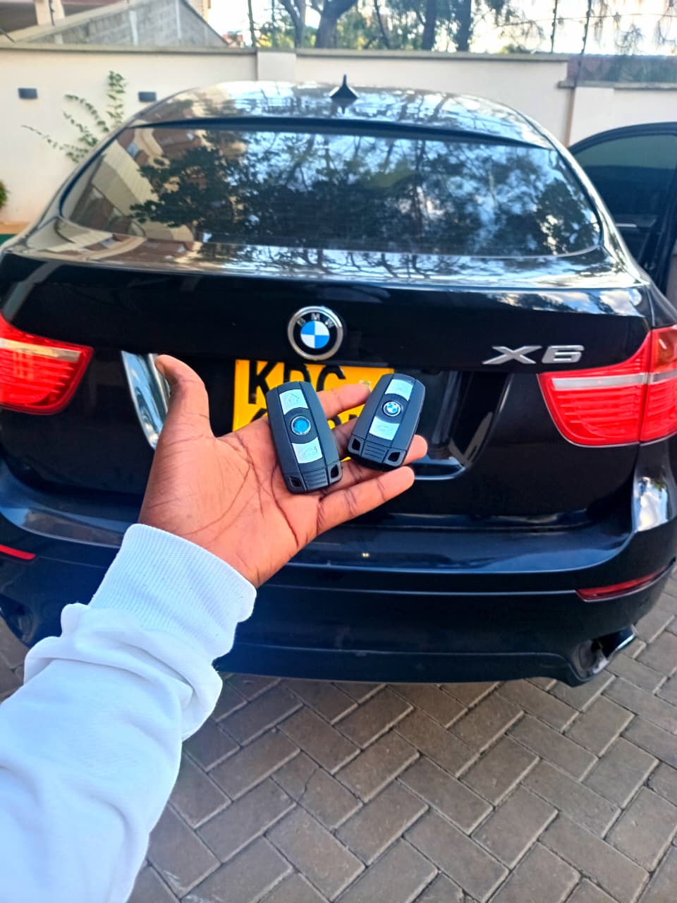 Car key programming in Nairobi by Cartronique System